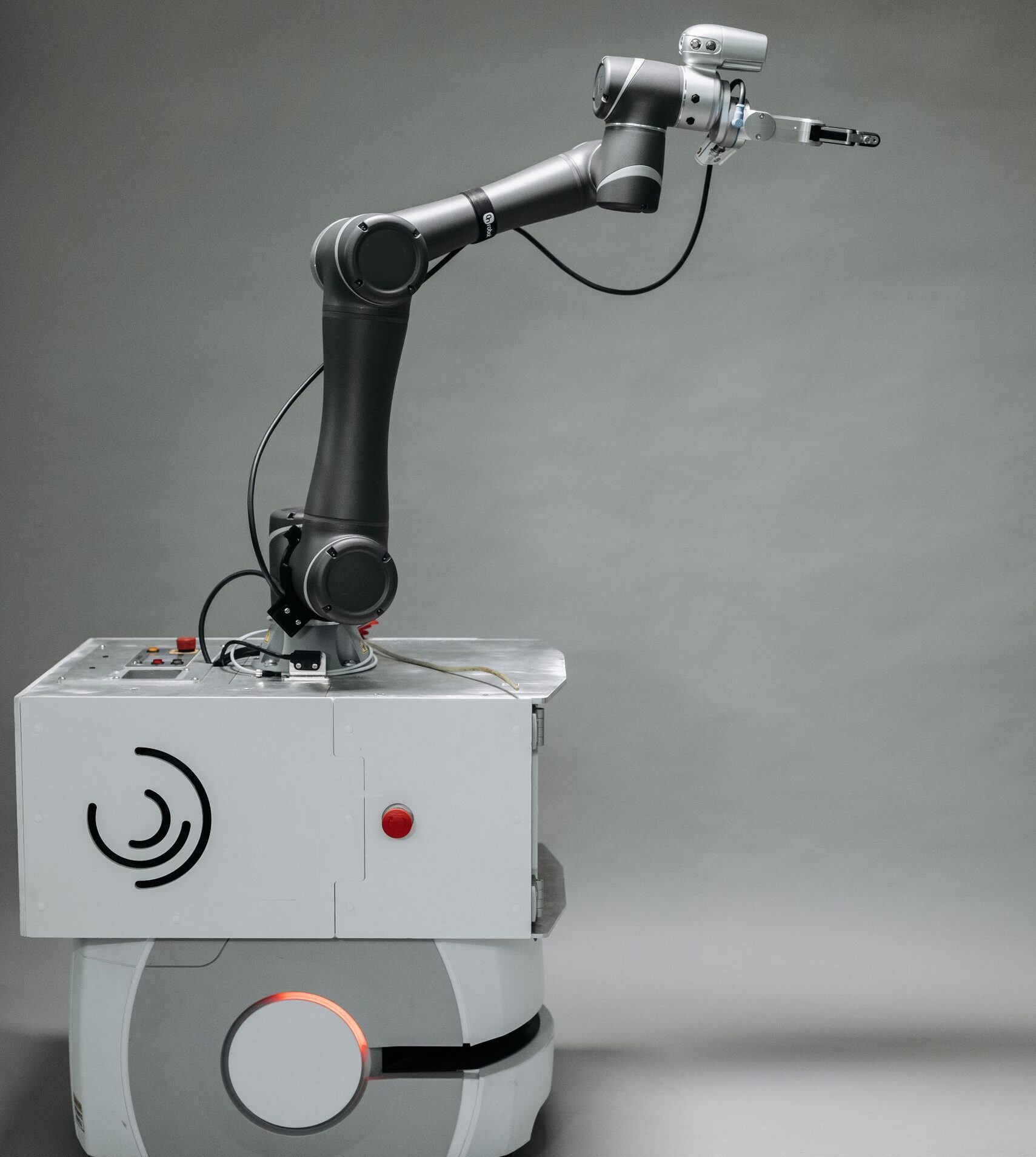 Advanced Autonomous Robote with robotic arm